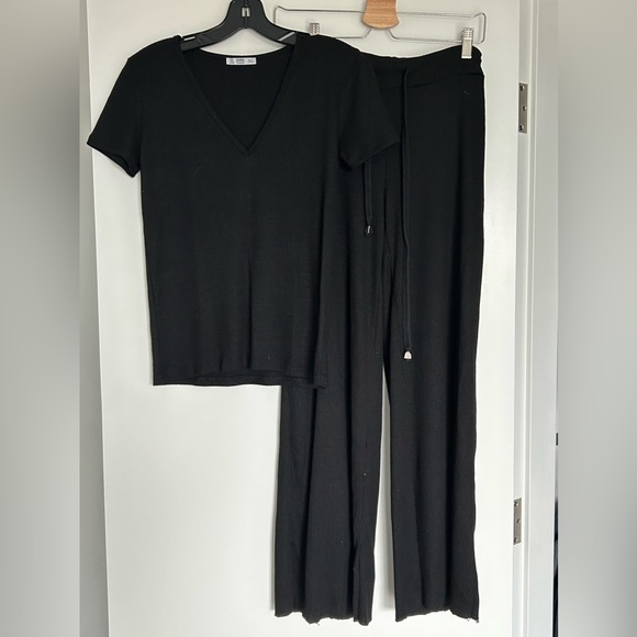 Zara, Black Ribbed Two-Piece Set Black, Top, Size:M, Pants:size:S - Picture 1 of 12